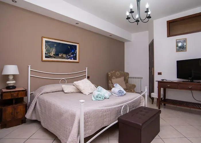 Le Vie Di 3* Monreale
